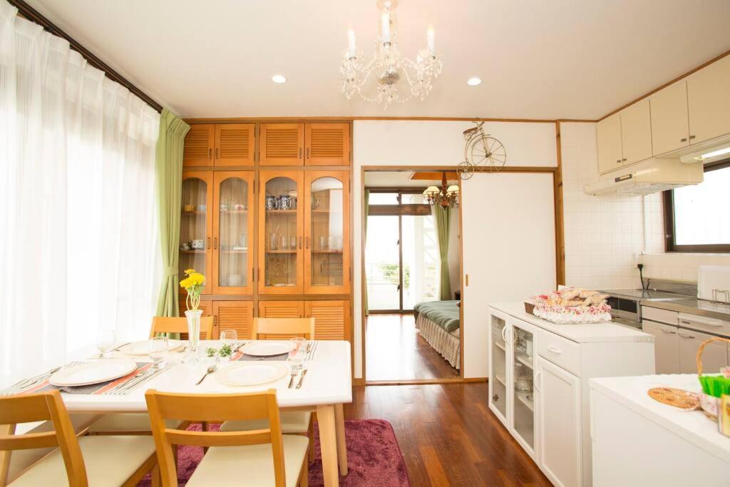 アラハビーチから徒歩3分! コンビニやスーパーまで徒歩1分! Ai House Apartment Chatan Exterior photo