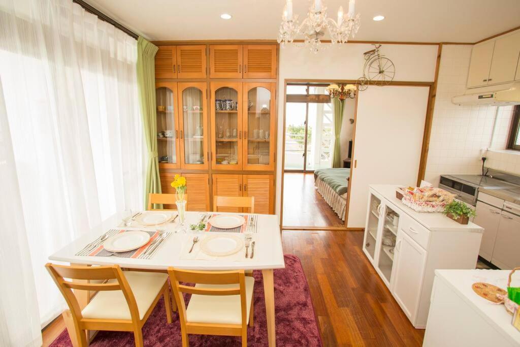 アラハビーチから徒歩3分! コンビニやスーパーまで徒歩1分! Ai House Apartment Chatan Exterior photo